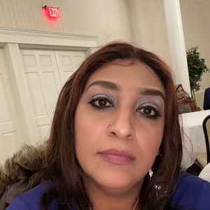 Meet your Posher, Hanadi